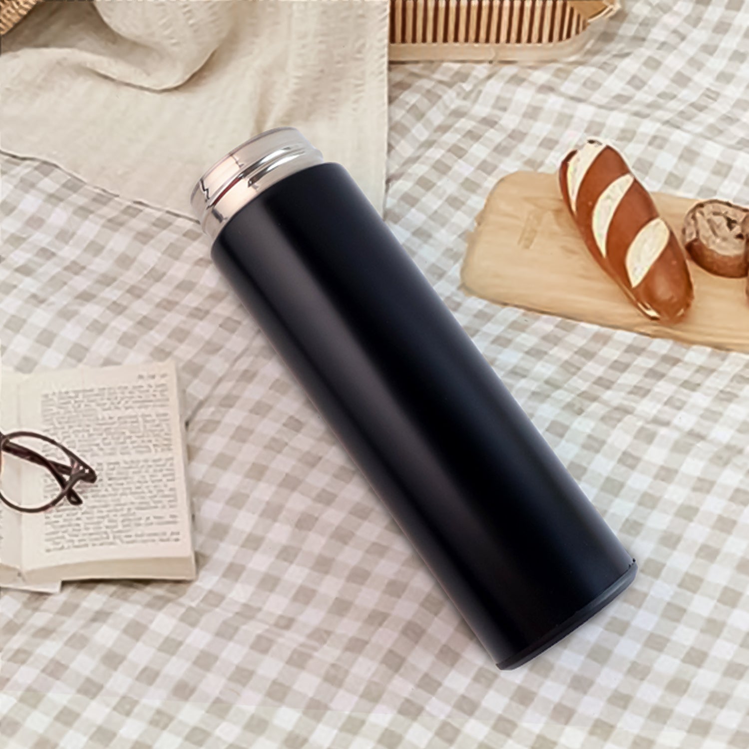 Black Vacuum Insulated Water Bottle (1 Pc  500ml) Black Vacuum Insulated Water Bottle (1 Pc  500ml)